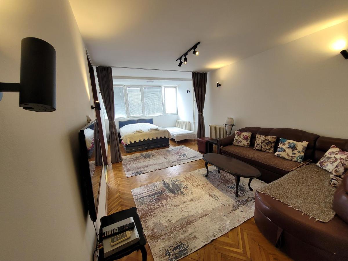 Appartment In Exellent Location Skopje Bagian luar foto